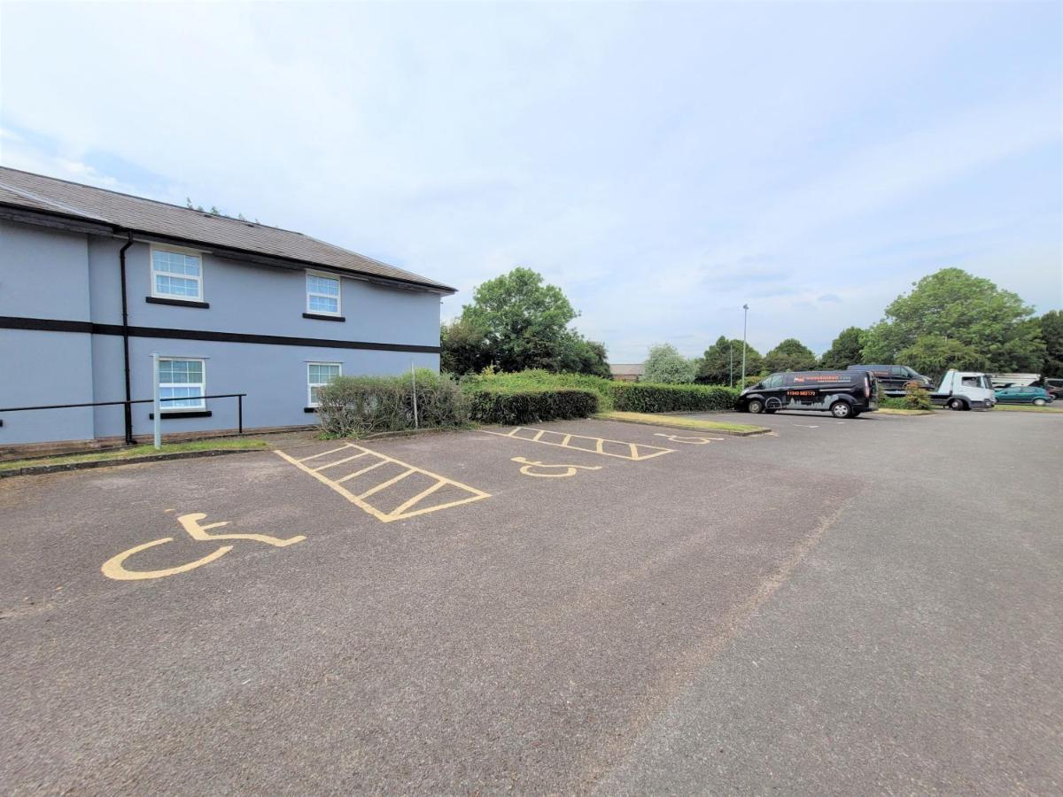 The Oakwood Hotel By Roomsbooked Gloucester Esterno foto