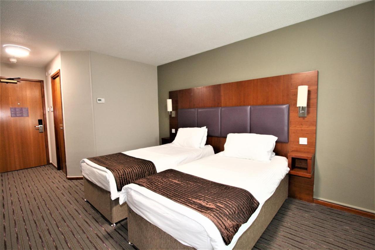 The Oakwood Hotel By Roomsbooked Gloucester Esterno foto