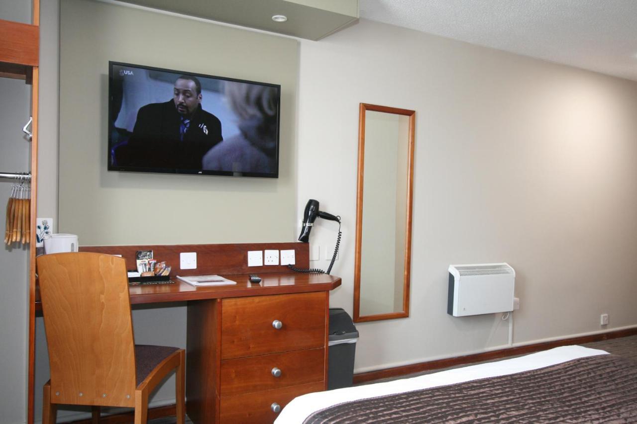 The Oakwood Hotel By Roomsbooked Gloucester Esterno foto