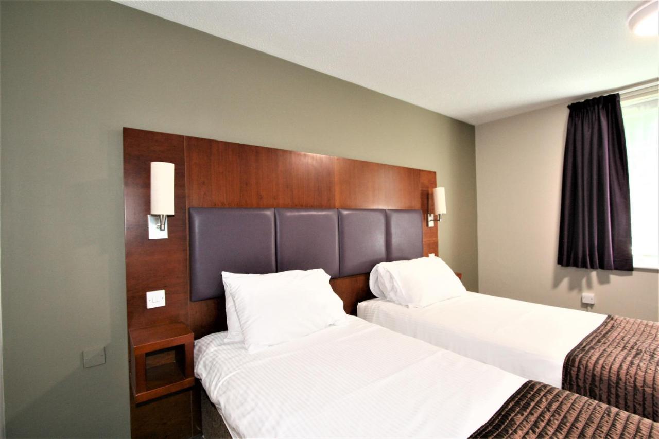 The Oakwood Hotel By Roomsbooked Gloucester Esterno foto