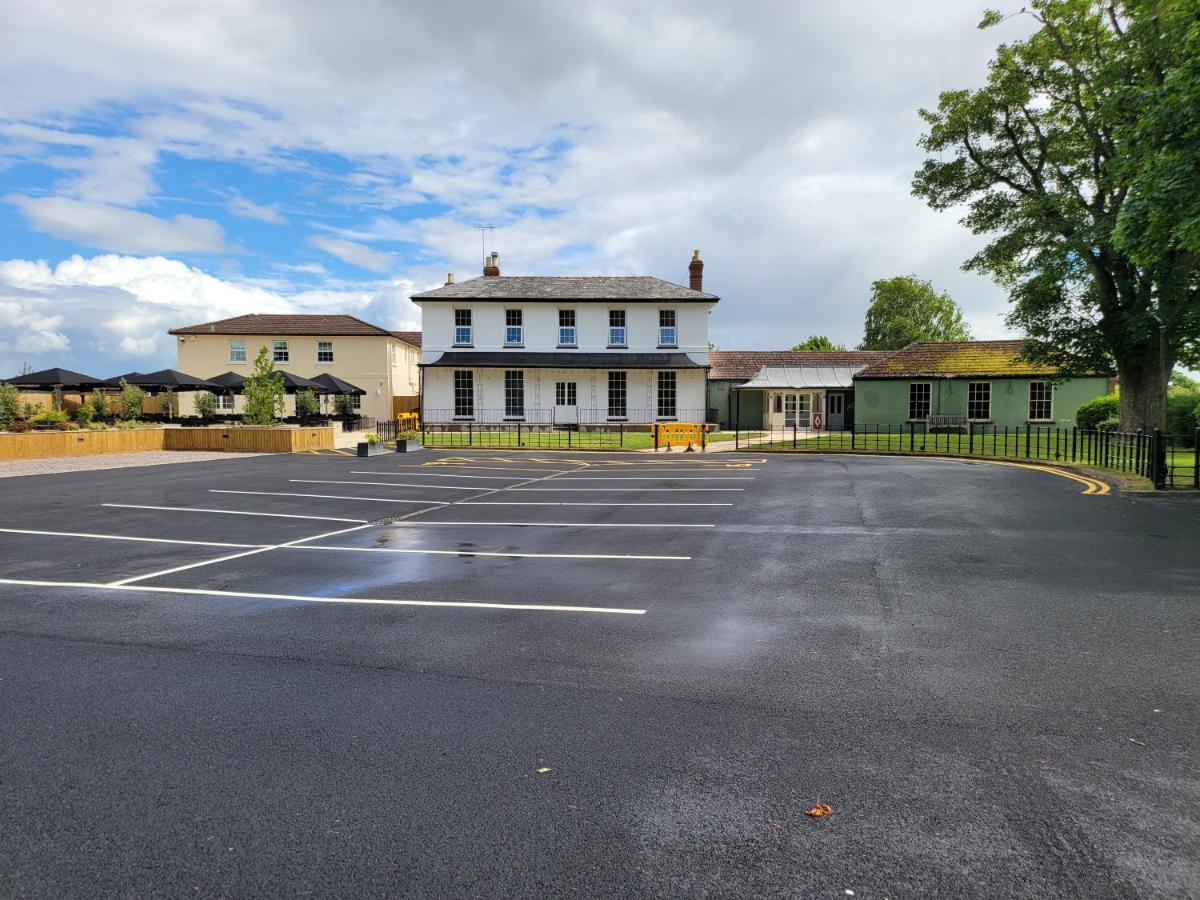The Oakwood Hotel By Roomsbooked Gloucester Esterno foto