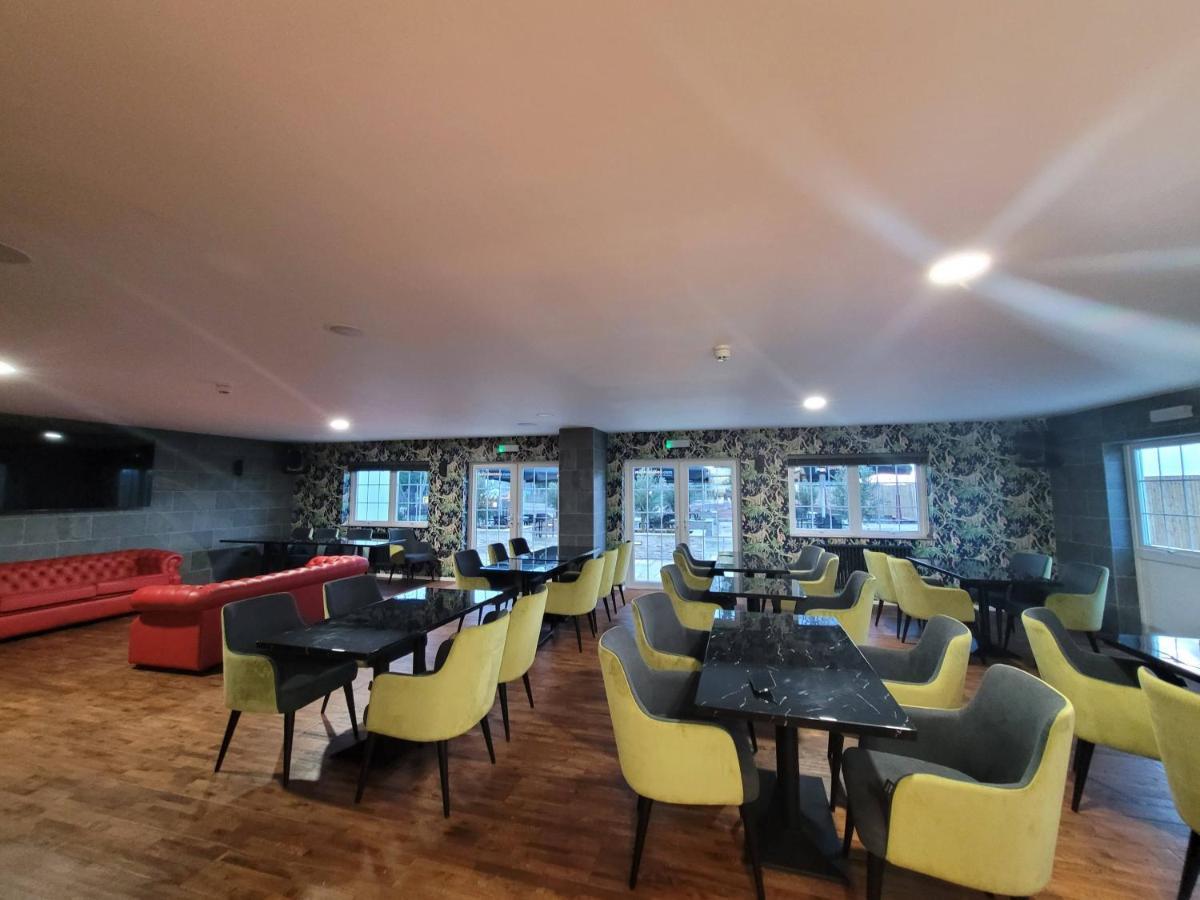 The Oakwood Hotel By Roomsbooked Gloucester Esterno foto