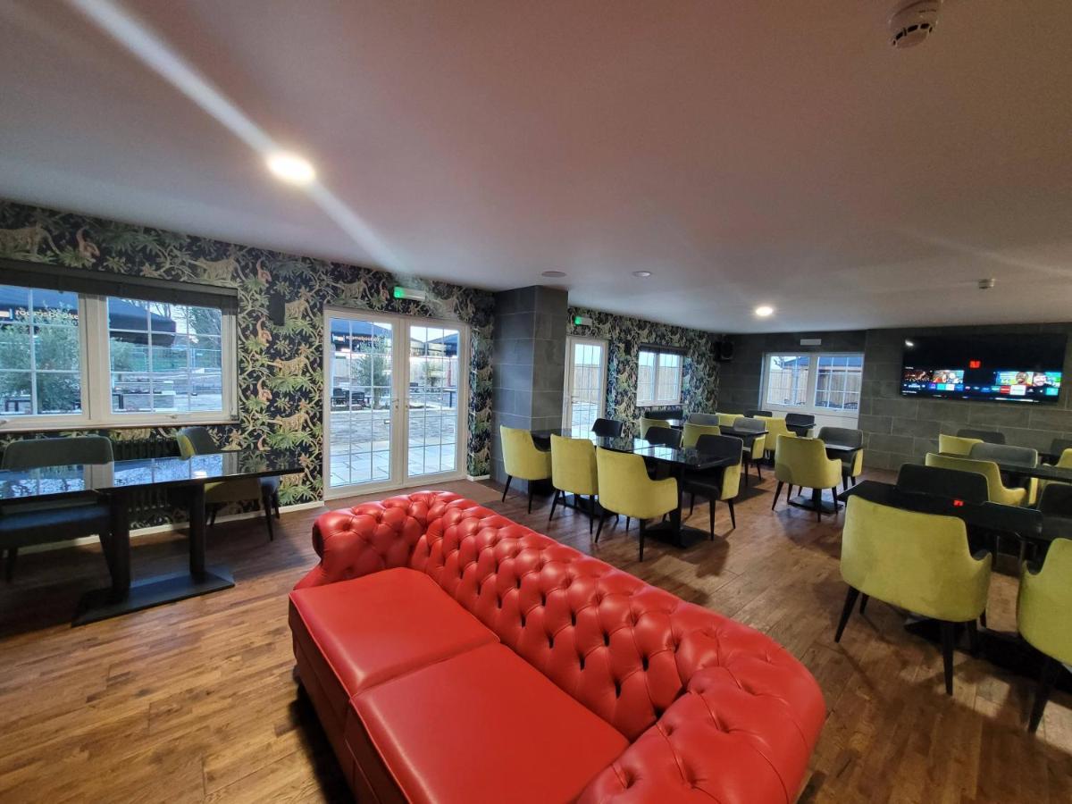 The Oakwood Hotel By Roomsbooked Gloucester Esterno foto